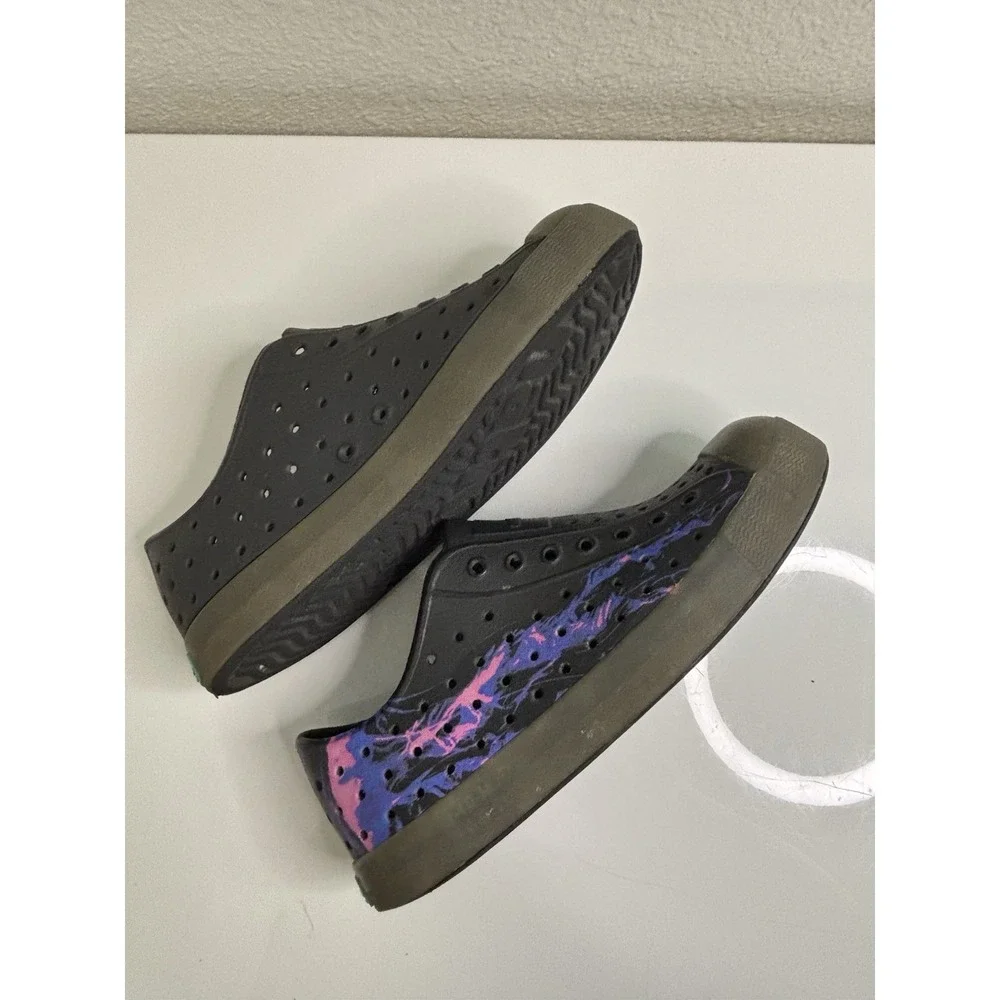 Native Jefferson Black Purple Pink Graphic Boys 2 J2 Slip-on Water Outdoors Shoe